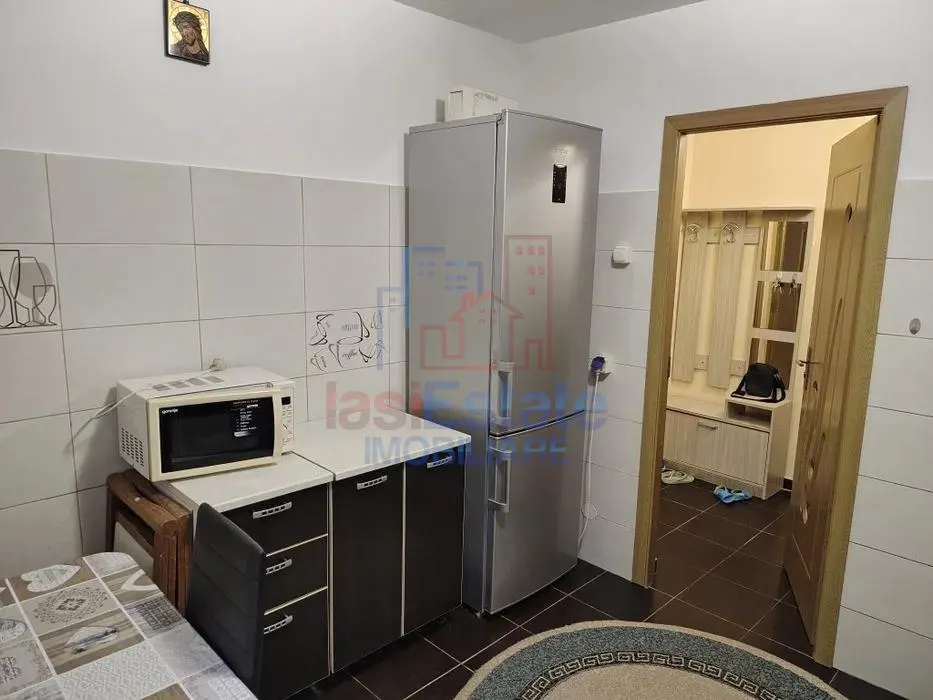 Apartamento de 2 Dormitorios Podu de Piatra - foto 5