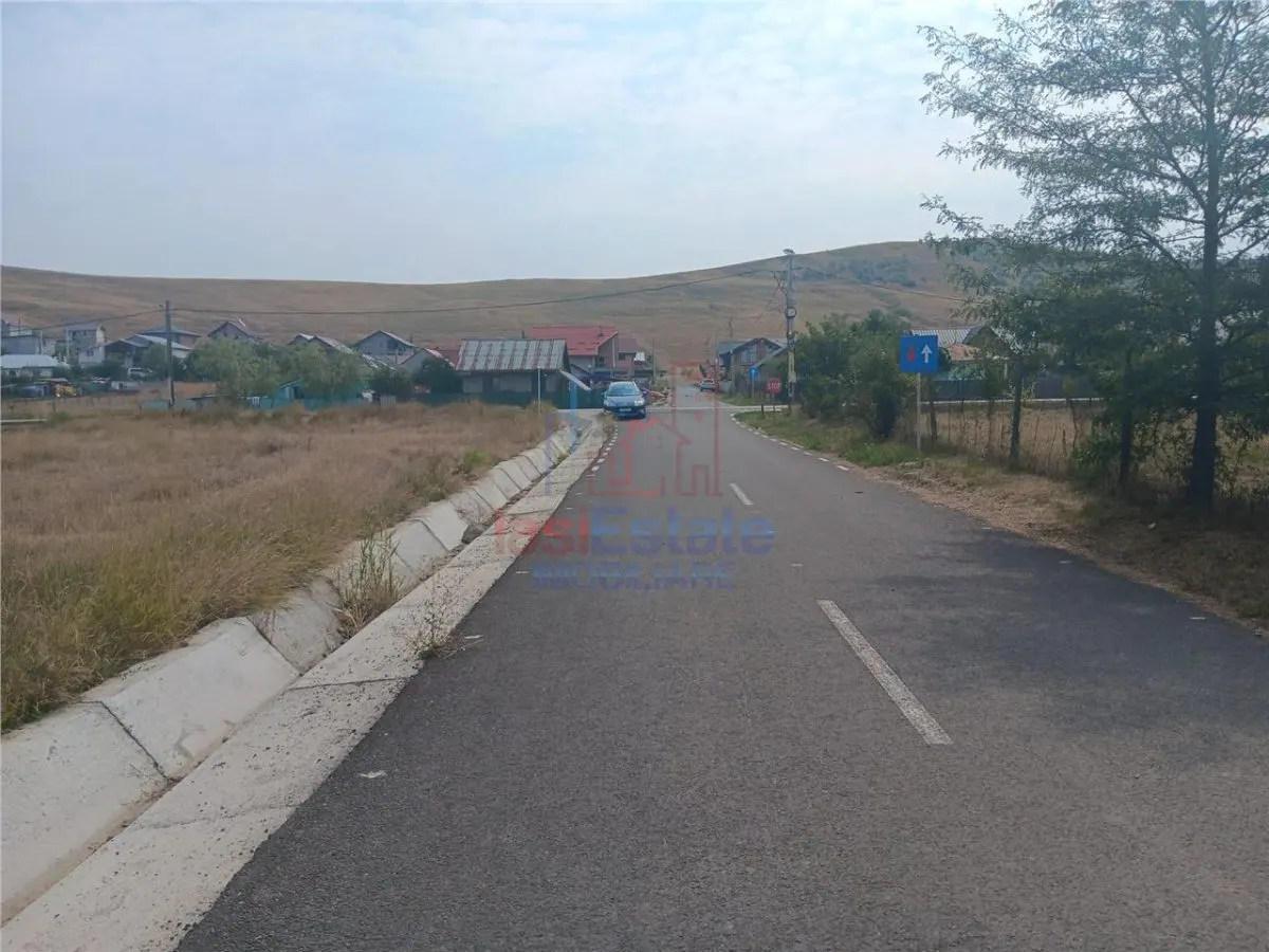 Bogonos Letcani – Trois Terrains Constructibles avec Permis de Construire - foto 3