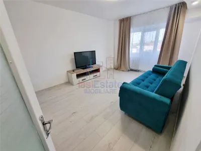 Apartamento de 3 Dormitorios con Distribución Desaparcada – Zona Facultad de Medicina - Iasi
