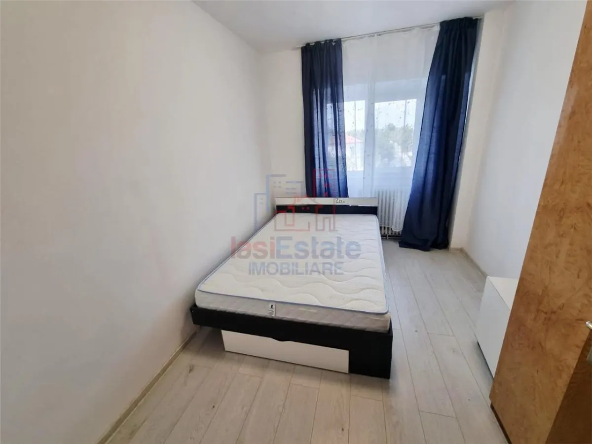 Apartamento de 3 Dormitorios con Distribución Desaparcada – Zona Facultad de Medicina - foto 3