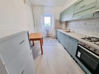 Apartamento de 3 Dormitorios con Distribución Desaparcada – Zona Facultad de Medicina - foto 6