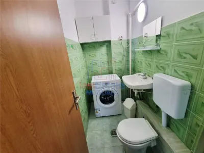 Apartamento de 3 Dormitorios con Distribución Desaparcada – Zona Facultad de Medicina - foto 7