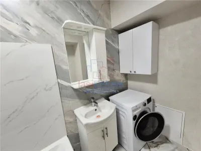 Appartement 2 Pièces Entièrement Meublé et Équipé avec Parking - foto 7