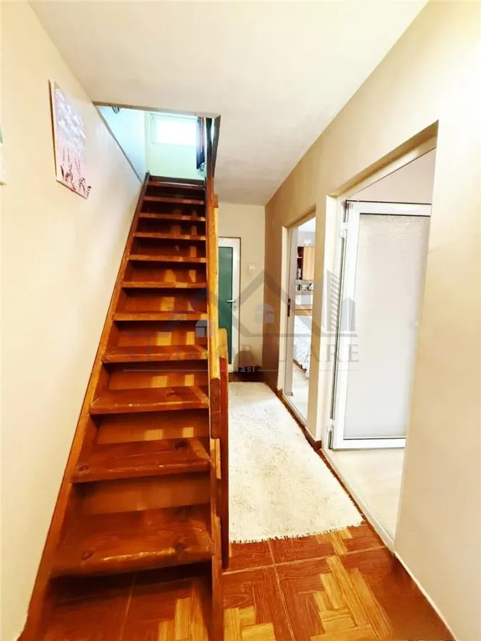 House for Sale in Goruni-Tomesti with Garage and Storage - foto 8