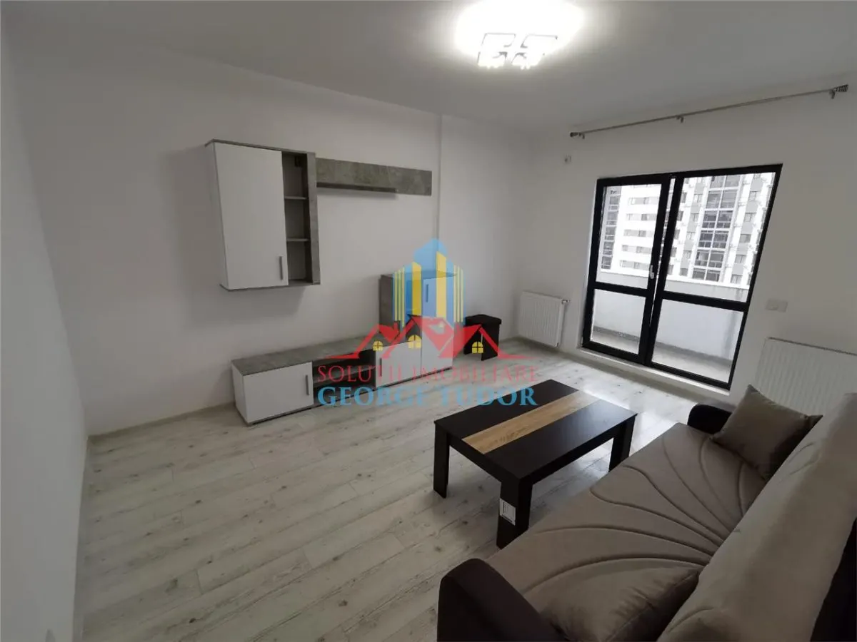 Appartement 2 Pièces Distribué, Militari Residence à Louer - foto 1