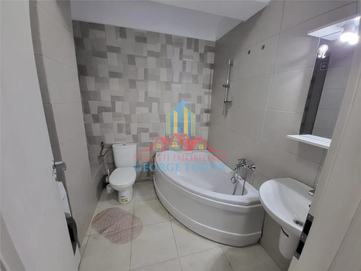 Apartamento de 2 Dormitorios en Alquiler, Militari Residence - foto 8