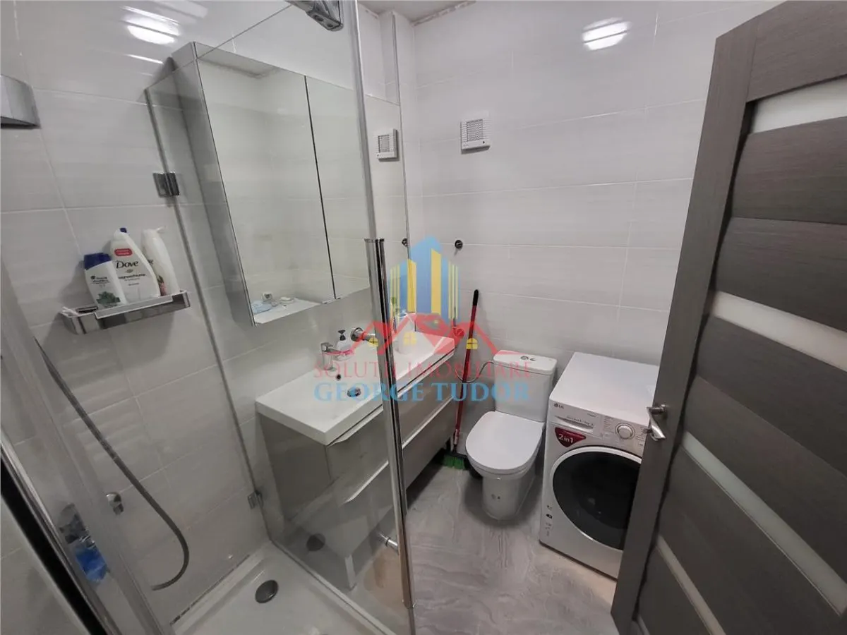 Apartamento de Dos Dormitorios en Alquiler, Militari Residence - foto 8