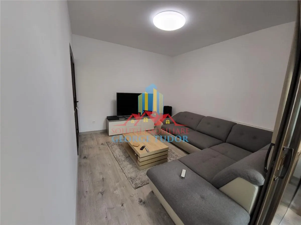Apartamento de Dos Dormitorios en Alquiler, Militari Residence - foto 9