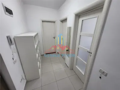 Se Vende: Apartamento 2 Dormitorios, Distribución Separada, Militari Residence - foto 2