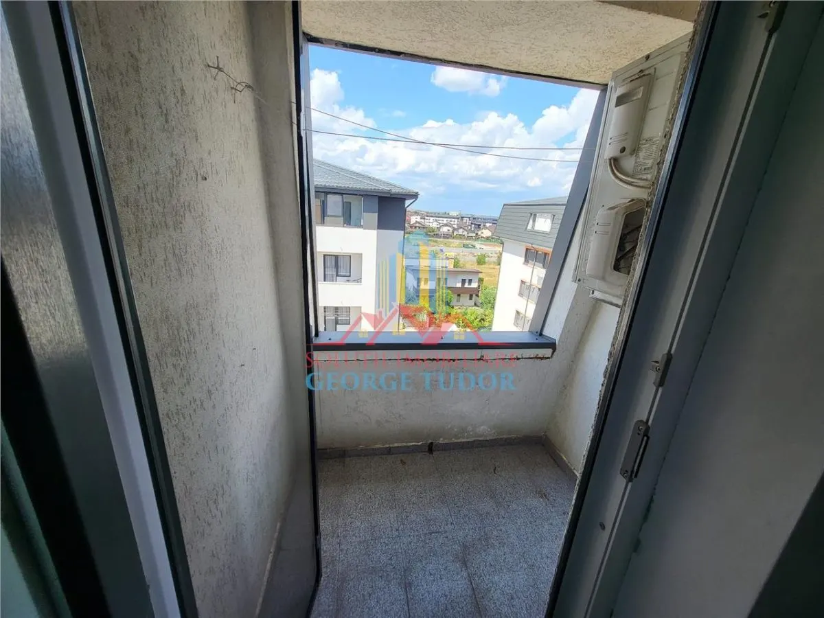 Se Vende: Apartamento 2 Dormitorios, Distribución Separada, Militari Residence - foto 8