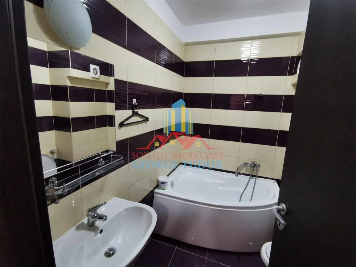 Apartamento de 2 Dormitorios en Alquiler, Rezervelor, Militari Residence - foto 8