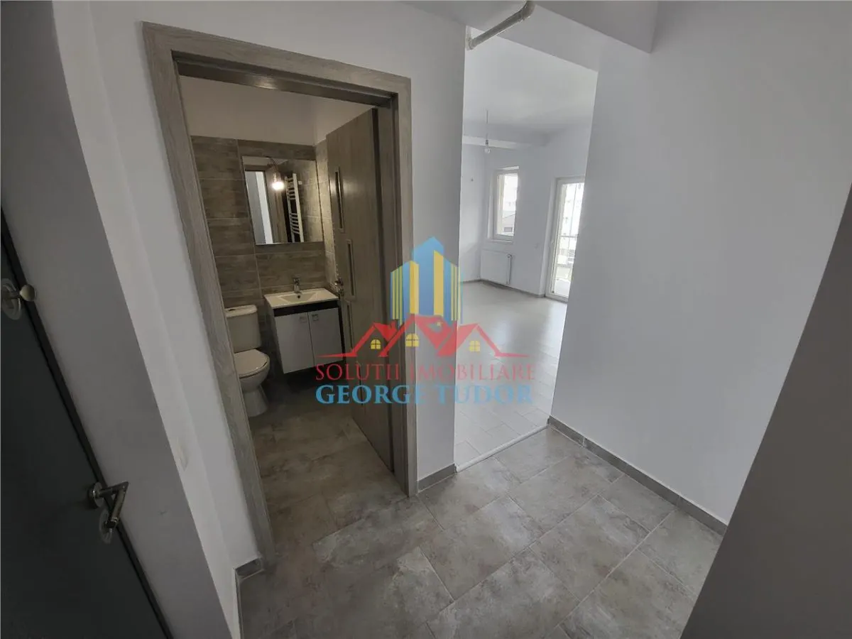 Estudio sin amueblar en alquiler, Militari Residence - foto 5