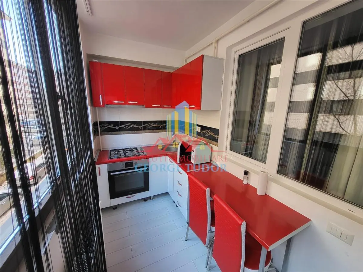Appartement 2 Chambres à Louer, Militari Residence, Plan Séparé - foto 7