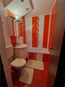 Appartement Trois Pièces, Premier Étage, Meublé et Équipé – Baza 3 - foto 8