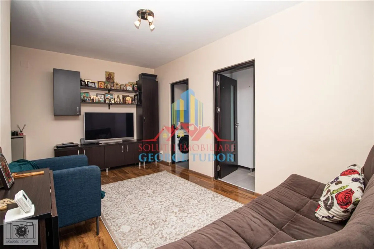 Ap. 2 camere 40 mp + 62 mp curte(terasa)+parcare, Str. Apeductului, Chiajna - foto 1