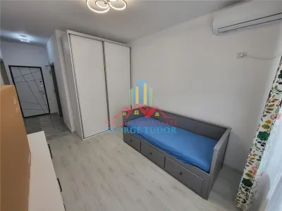 Studio à louer, Militari Residence, Parking privé - foto 2