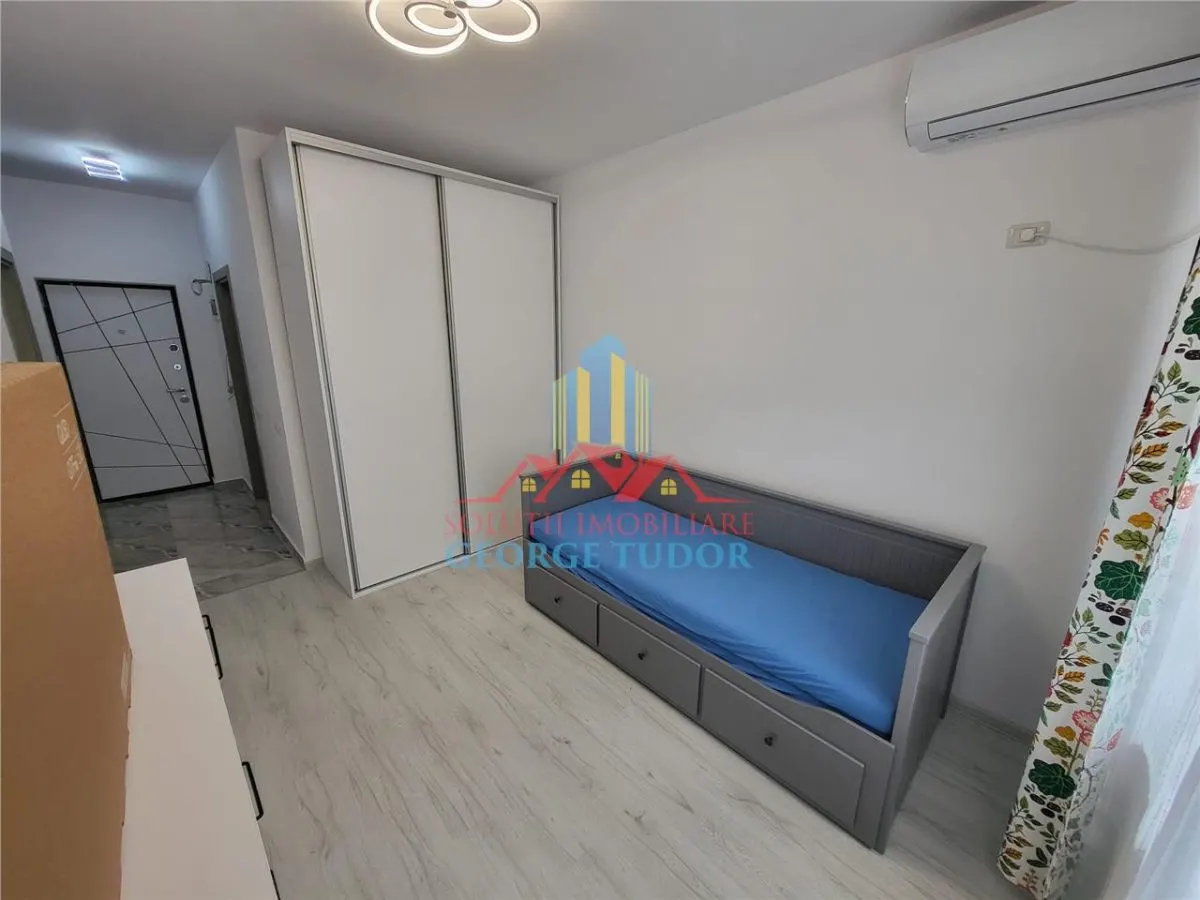 Studio à louer, Militari Residence, Parking privé - foto 2