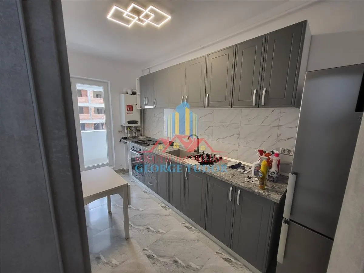 Studio à louer, Militari Residence, Parking privé - foto 3