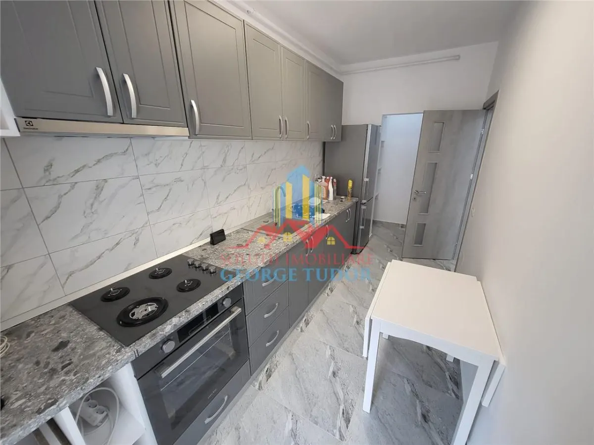 Studio à louer, Militari Residence, Parking privé - foto 4