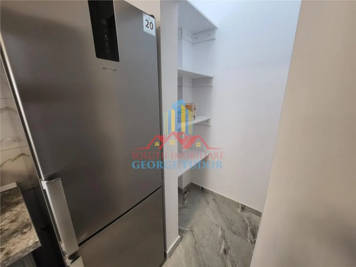 Studio à louer, Militari Residence, Parking privé - foto 5