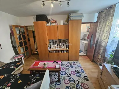 Resita, Appartement 2 Chambres Meublé et Équipé, Rez-de-Chaussée - foto 2