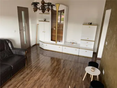 Resita Location: Appartement 3 Chambres, Entièrement Meublé et Équipé, Micro II - foto 17
