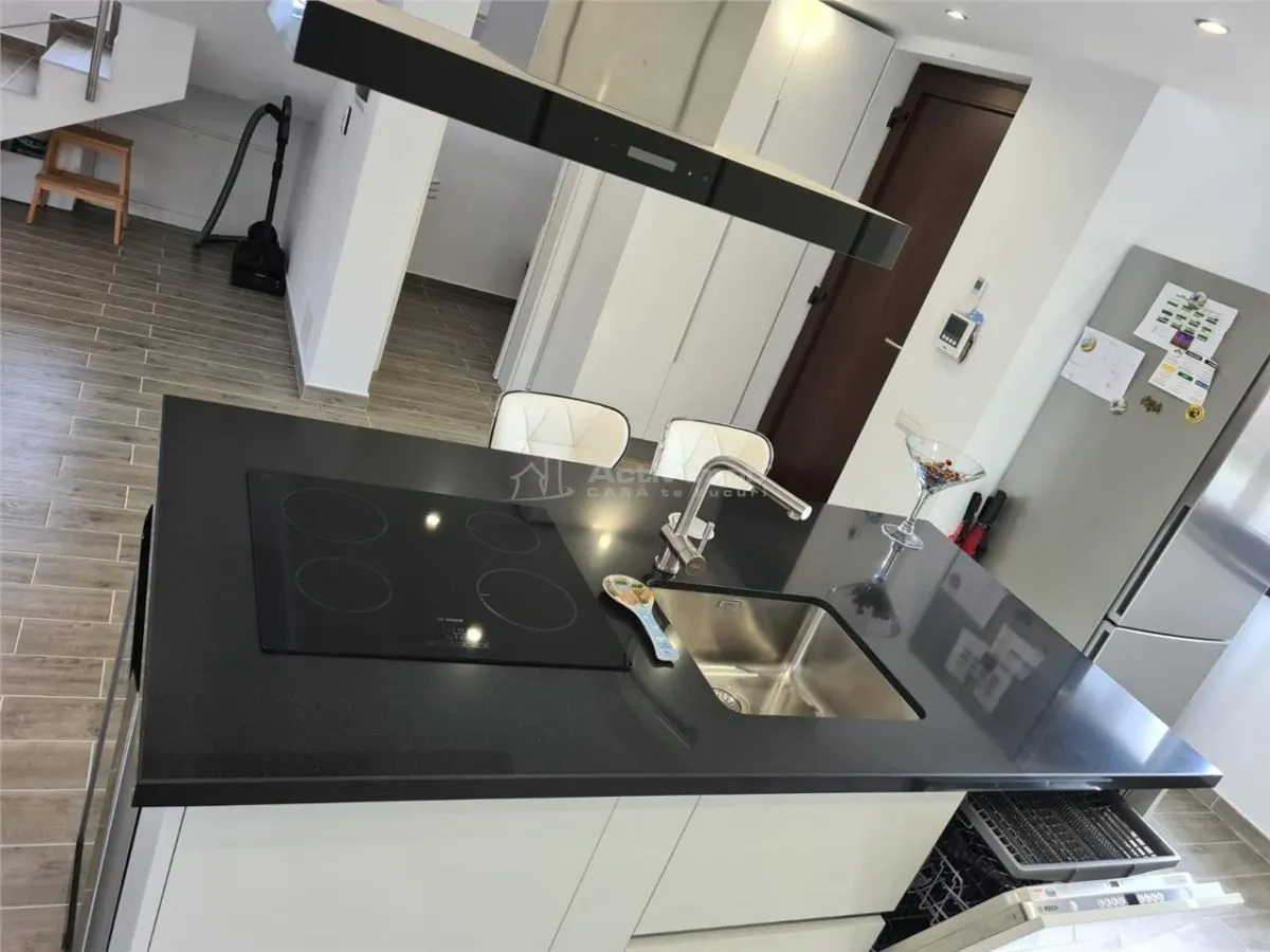 Casa ultramoderna de vanzare in Talmaciu - foto 12
