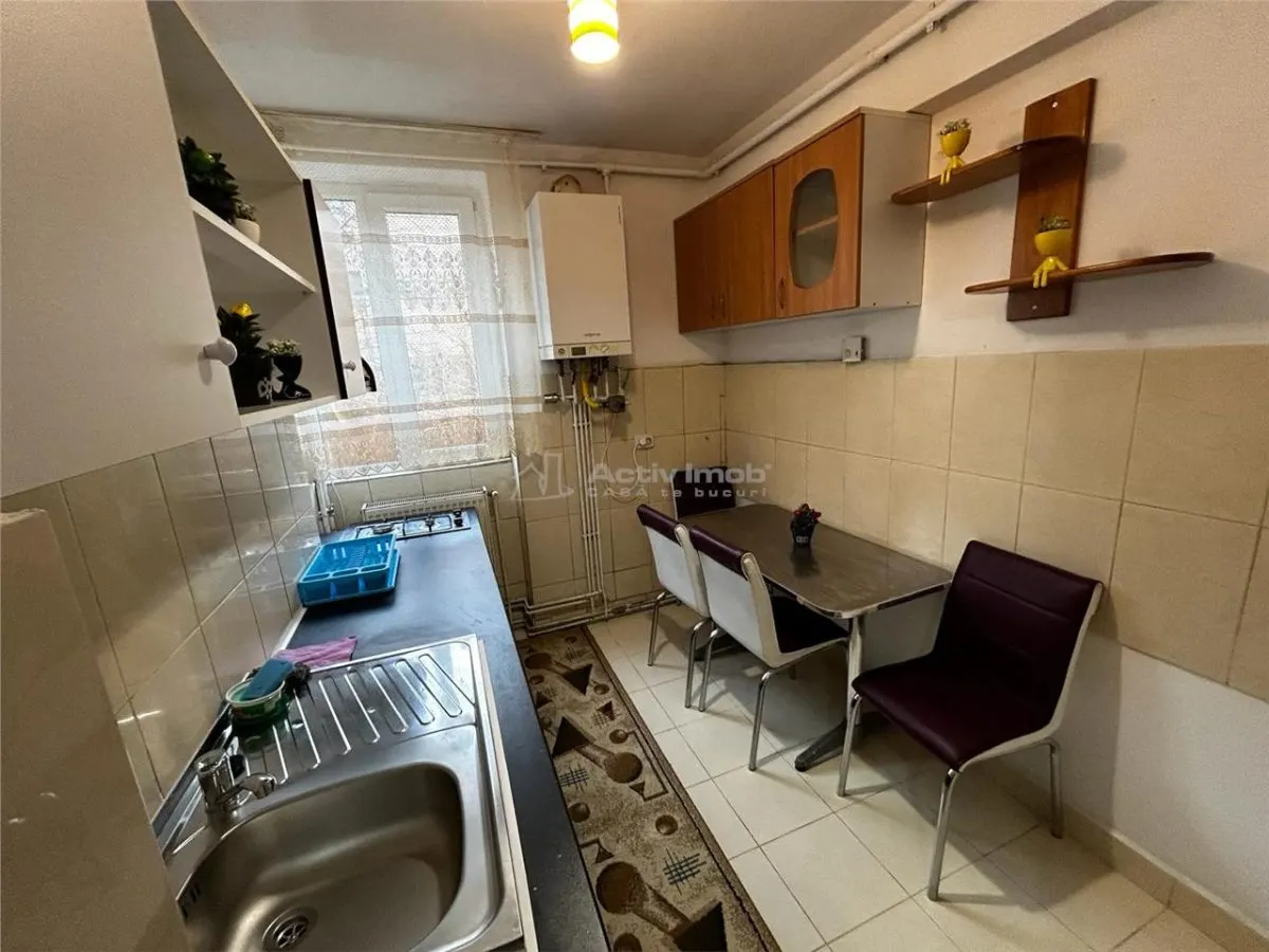 Apartment with 2 bedrooms for sale 47 sqm in Resita, Moroasa 1 area - foto 6