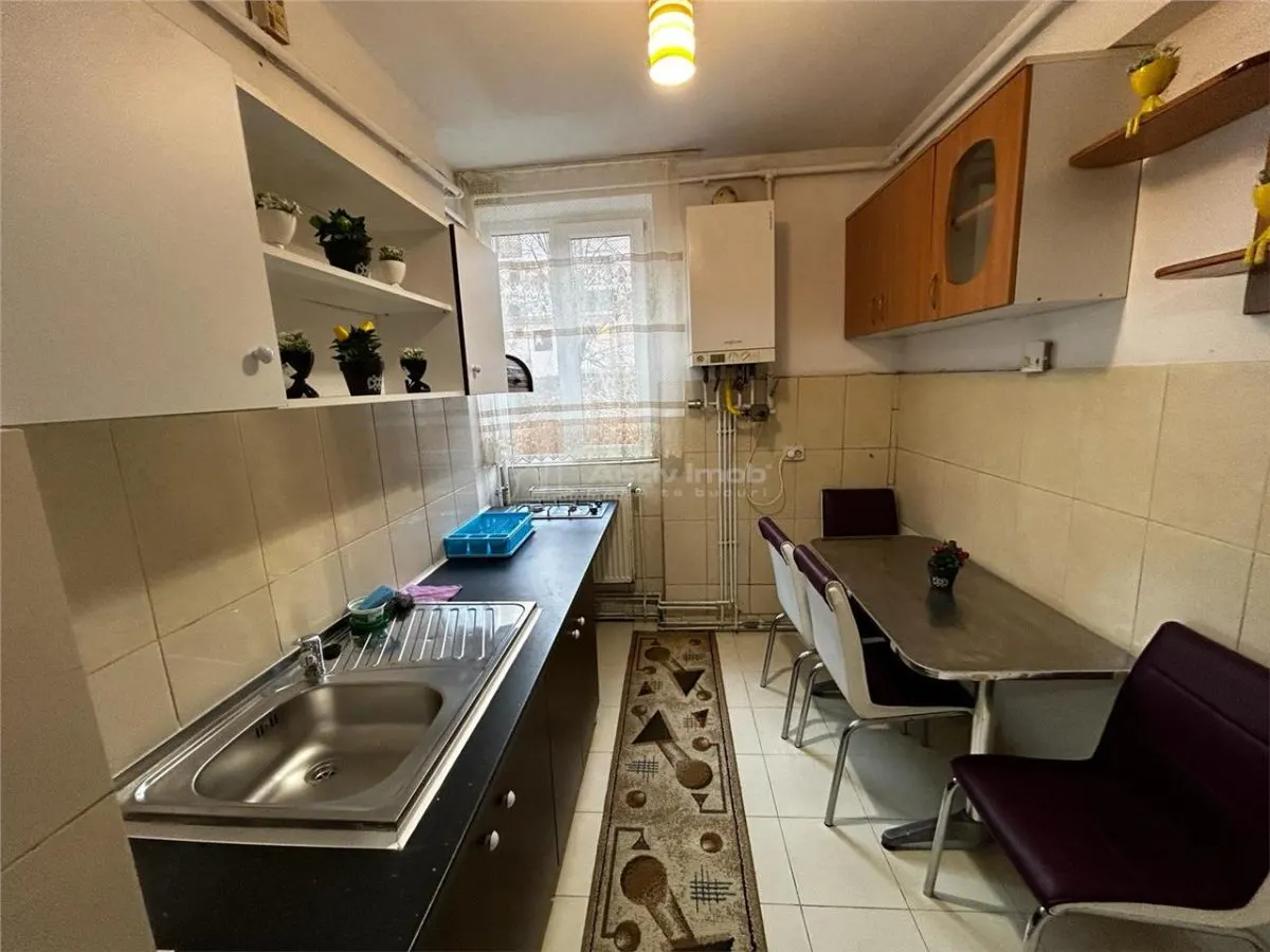 Apartment with 2 bedrooms for sale 47 sqm in Resita, Moroasa 1 area - foto 7