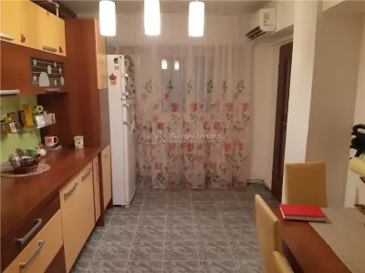 Resita，出租，3室公寓，家具齐全并配备完整，中心区 - foto 12