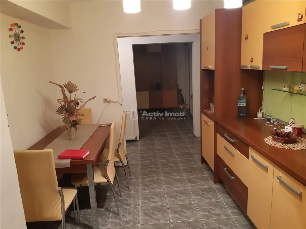 Resita，出租，3室公寓，家具齐全并配备完整，中心区 - foto 13