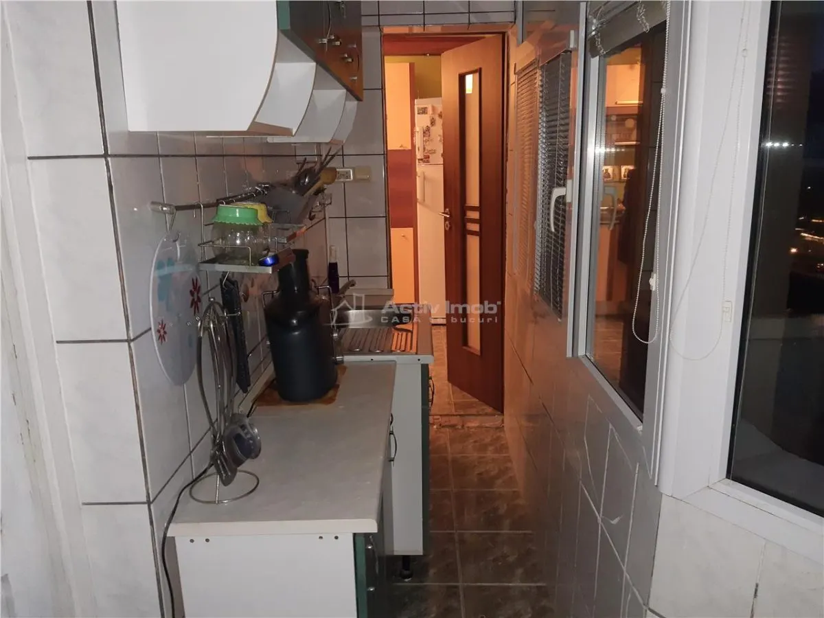 Resita，出租，3室公寓，家具齐全并配备完整，中心区 - foto 19