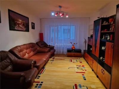 Resita，出租，3室公寓，家具齐全并配备完整，中心区 - foto 3