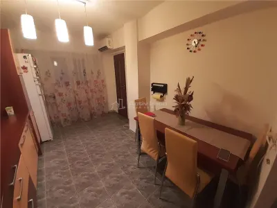 Resita，出租，3室公寓，家具齐全并配备完整，中心区 - foto 25