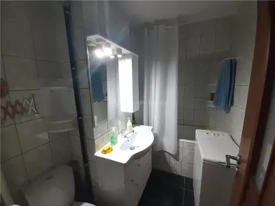 Resita，出租，3室公寓，家具齐全并配备完整，中心区 - foto 8
