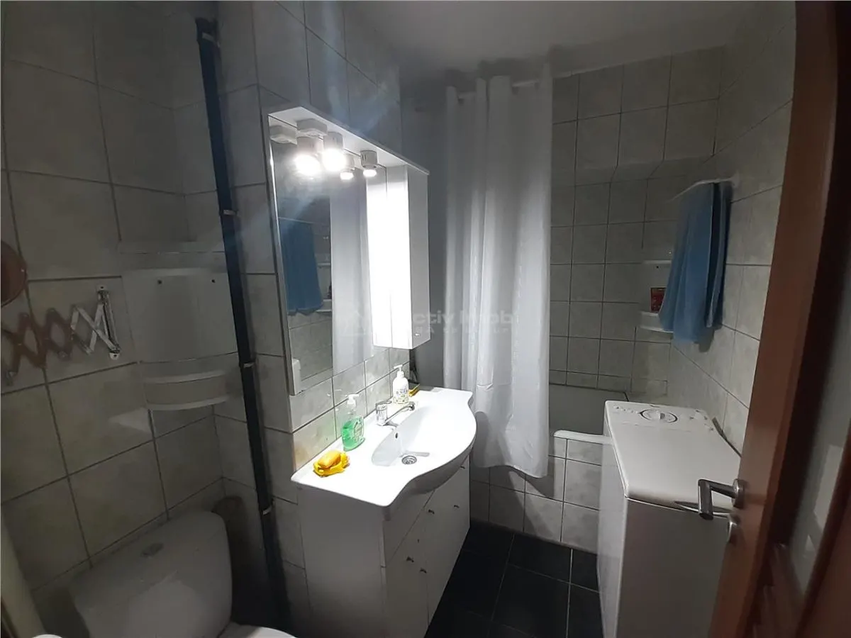 Resita，出租，3室公寓，家具齐全并配备完整，中心区 - foto 8