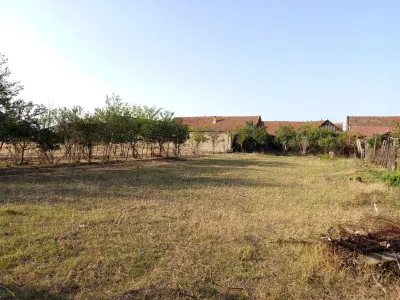 Berliste, Casa de 6 Habitaciones, 1.129 sqm Terreno, Precio Negociable - foto 9