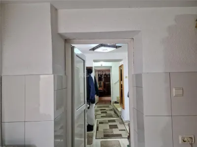 Resita: Villa Dúplex Central, Planta Baja + 1ª Planta + Ático, 2 Garajes, Comisión Cero Comprador - foto 22