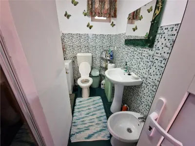 Resita: Villa Dúplex Central, Planta Baja + 1ª Planta + Ático, 2 Garajes, Comisión Cero Comprador - foto 25