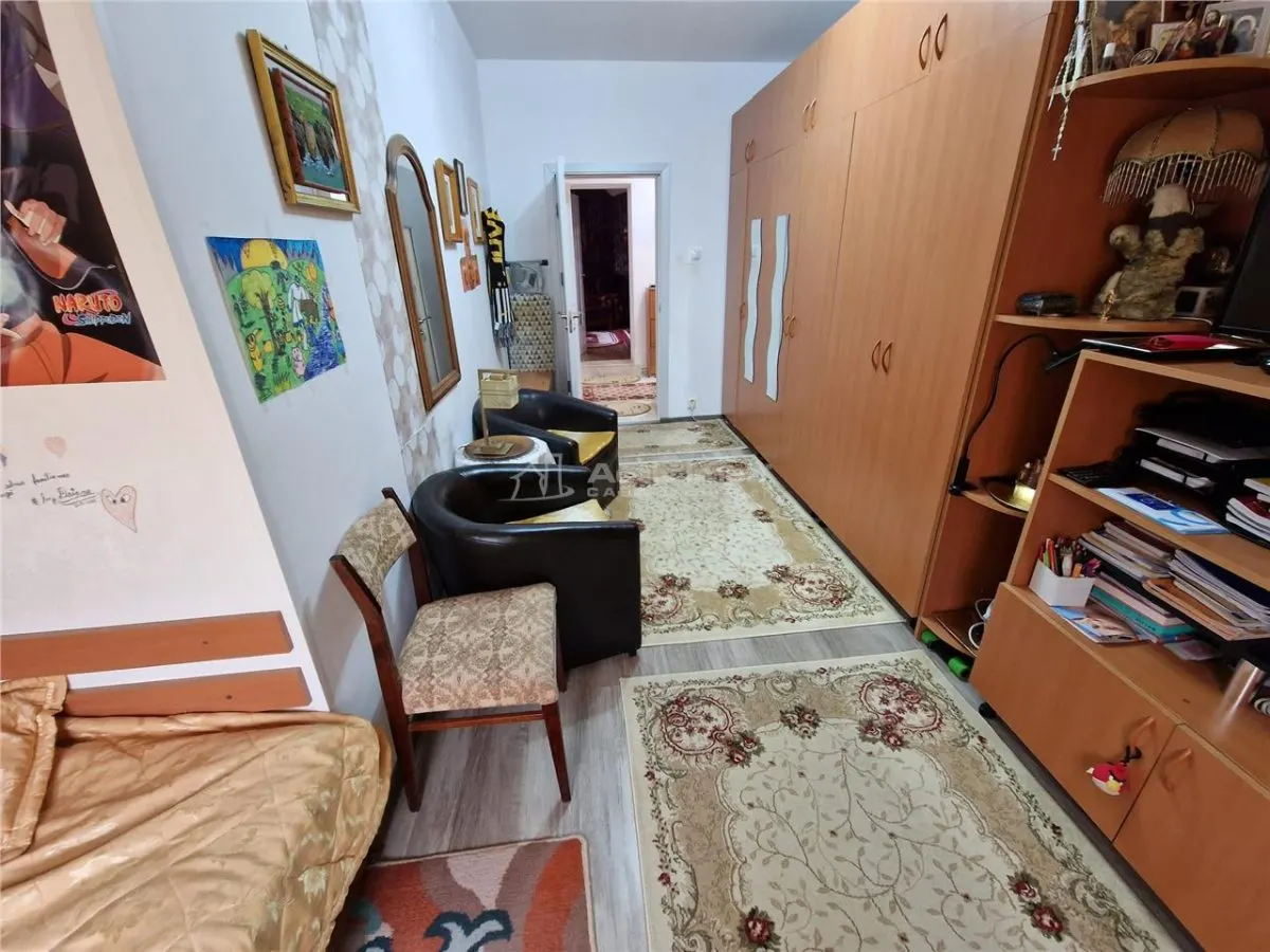 Resita: Villa Dúplex Central, Planta Baja + 1ª Planta + Ático, 2 Garajes, Comisión Cero Comprador - foto 10