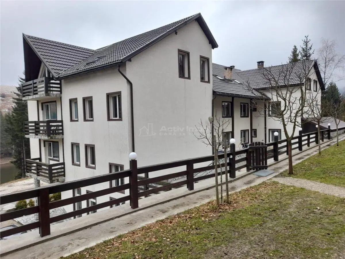 Guesthouse Trei Ape à Brebu Nou – Commission Acheteur Zéro - foto 16