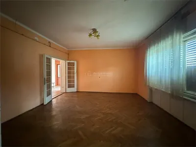 Bocsa Montana: Two Houses at the Price of One, Main Road Frontage - foto 23