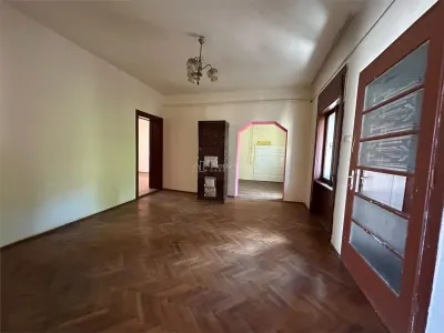 Bocsa Montana: Two Houses at the Price of One, Main Road Frontage - foto 6