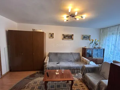 Reșița, Appartement 2 Chambres, Confort 1, Distribution Semi-Ouverte - foto 5