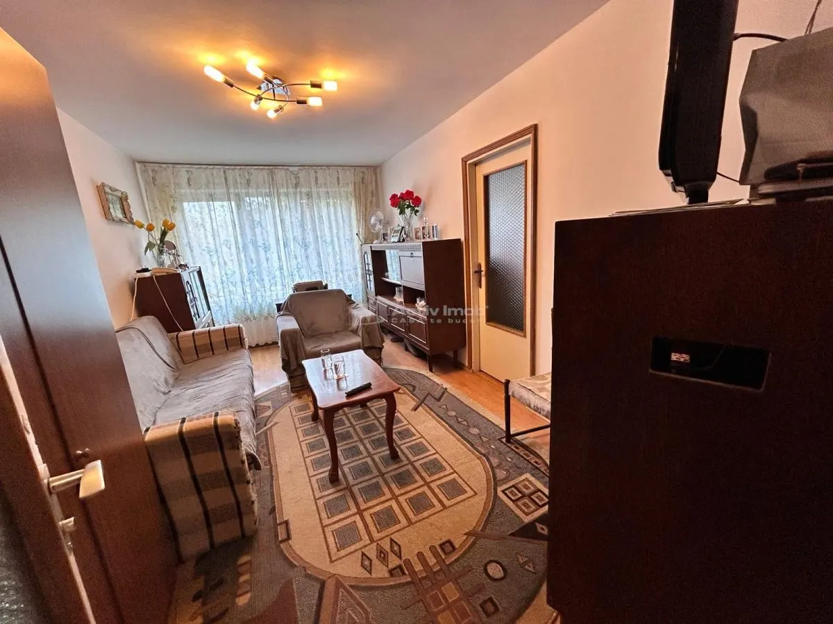 Reșița, Appartement 2 Chambres, Confort 1, Distribution Semi-Ouverte - foto 6