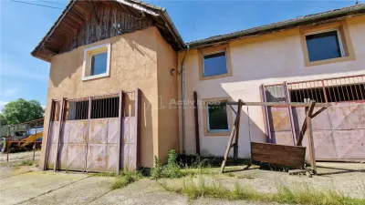 Auto Service Facility €65,000 & Accommodation Complex €45,000, Farliug - foto 21