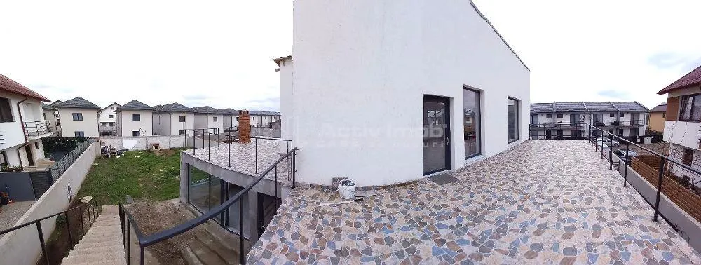فيلا براجاديرو، أرض 561 م²، مساحة تجارية بالدور الأرضي – €199.500 - foto 1