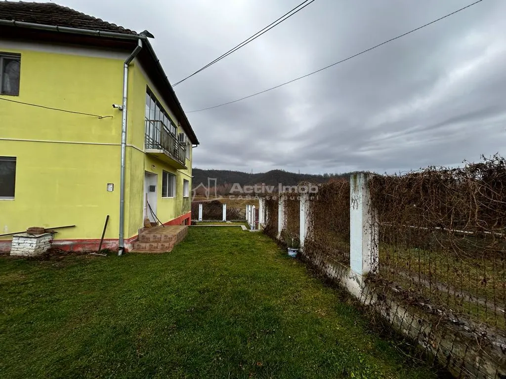 Bocsa Casa D+P+Etj.1. Garaj si Teren, Zona Mioritica. - foto 12