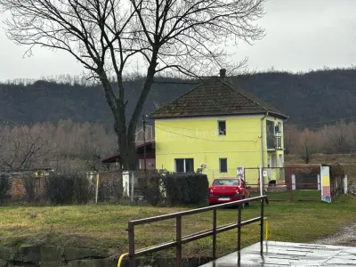 Bocsa Casa D+P+Etj.1. Garaj si Teren, Zona Mioritica. - foto 17
