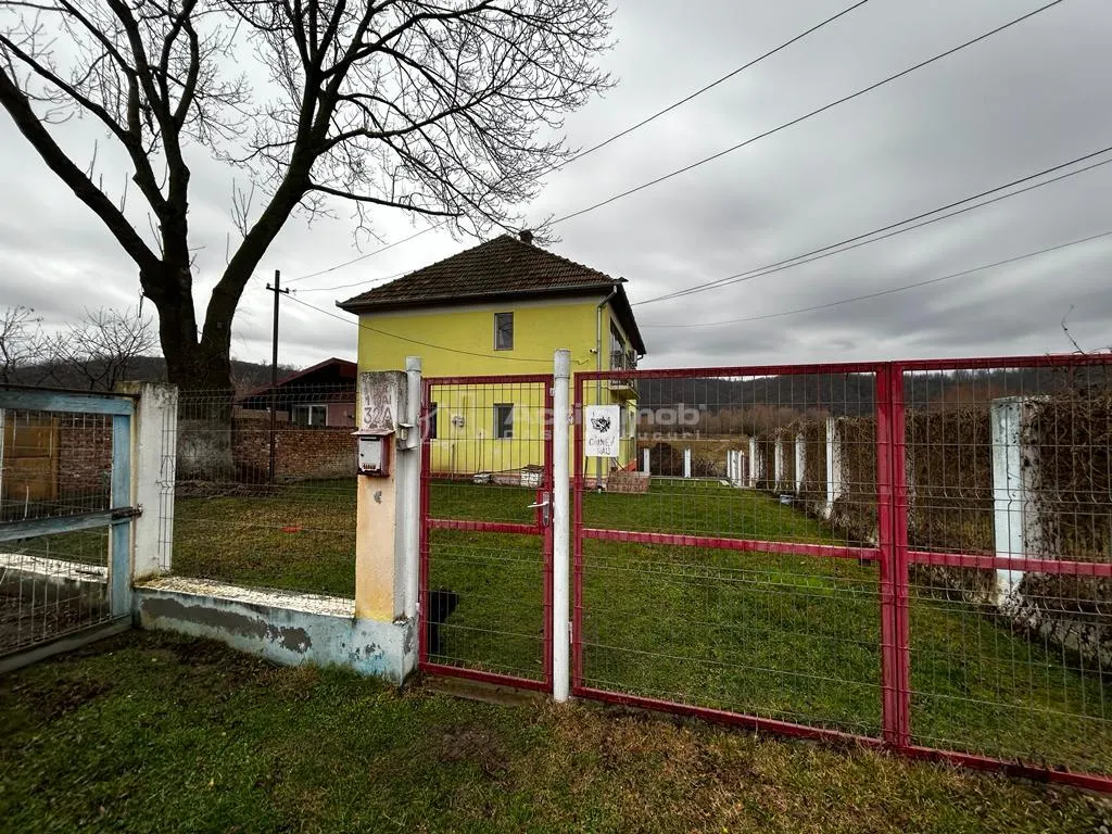 Bocsa Casa D+P+Etj.1. Garaj si Teren, Zona Mioritica. - foto 10